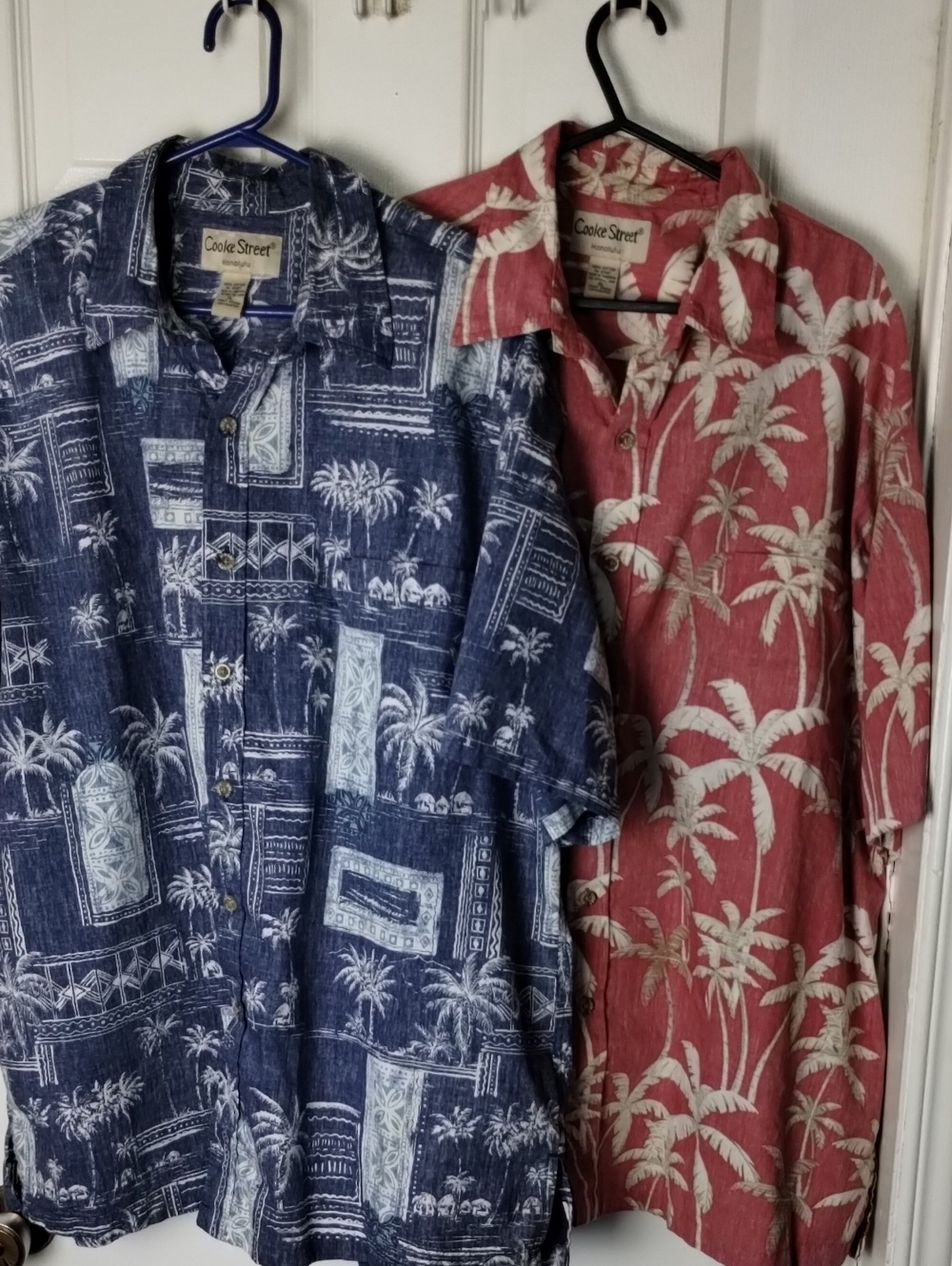 Men's Hawaiian Lot Of 2, Button-Up Shirt - 1 Blue, 1 Red .Size XL